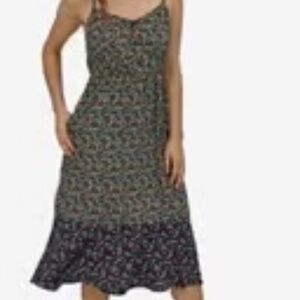 Patagonia Lost Wildflower Dress - Women's size M color is NEW NAVY